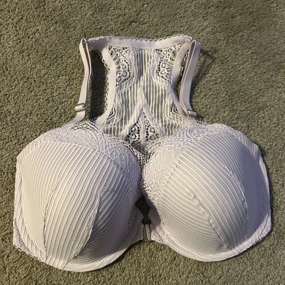 NWT Body by Victoria Front Close Perfect Shape‎ Bra